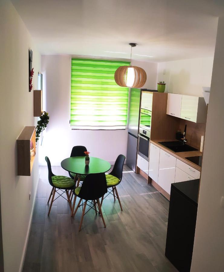 Apartman Levi Пула Экстерьер фото